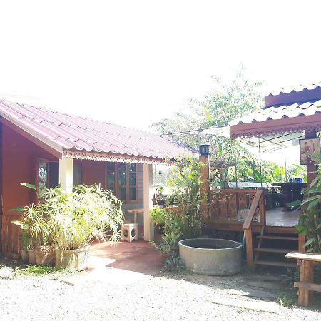 Hotel Baan Bar Cafe Mae Chaem Exterior foto