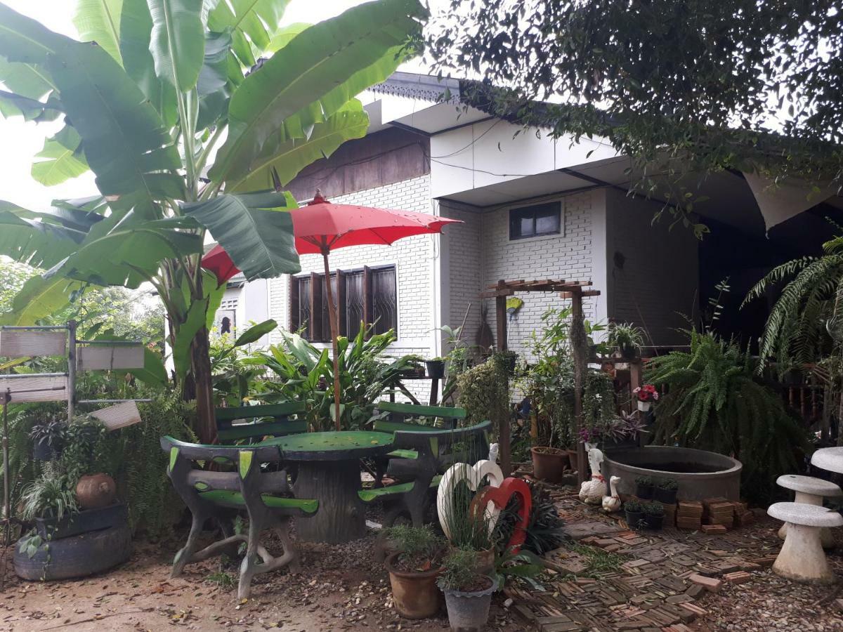 Hotel Baan Bar Cafe Mae Chaem Exterior foto